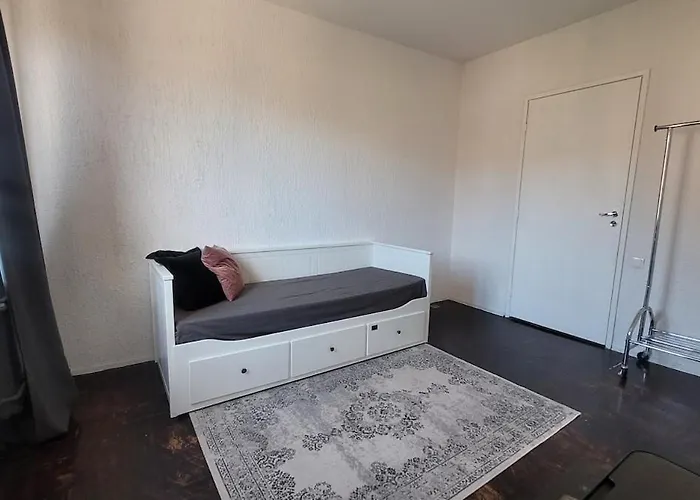 Big In The Heart Of *