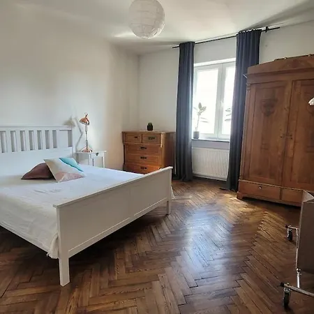 Big In The Heart Of 公寓